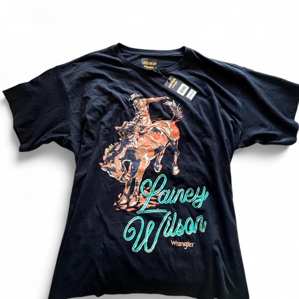 Lainey wilson x wrangler work